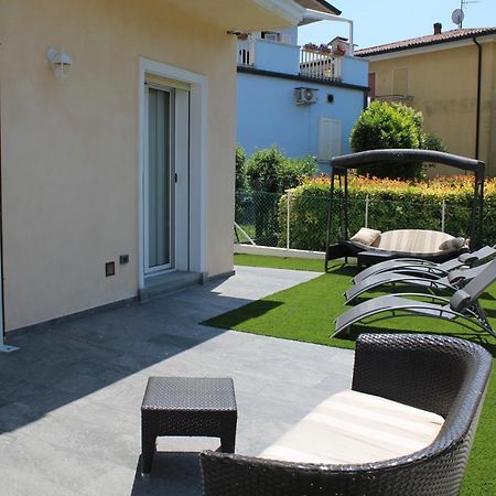 Villa Martina Desenzano del Garda Exterior photo
